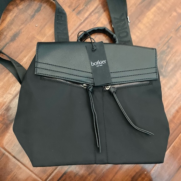 Botkier mini backpack, NWT,black, adjustable straps, new with tag - Picture 3 of 9